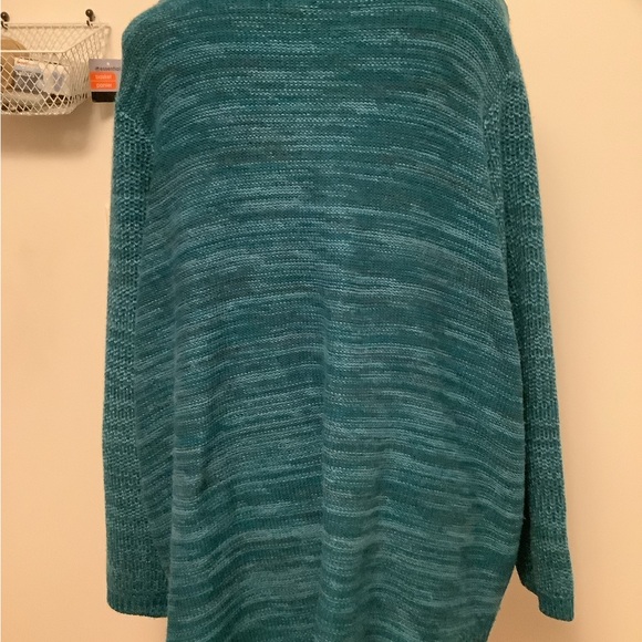 Sweater - Picture 3 of 3